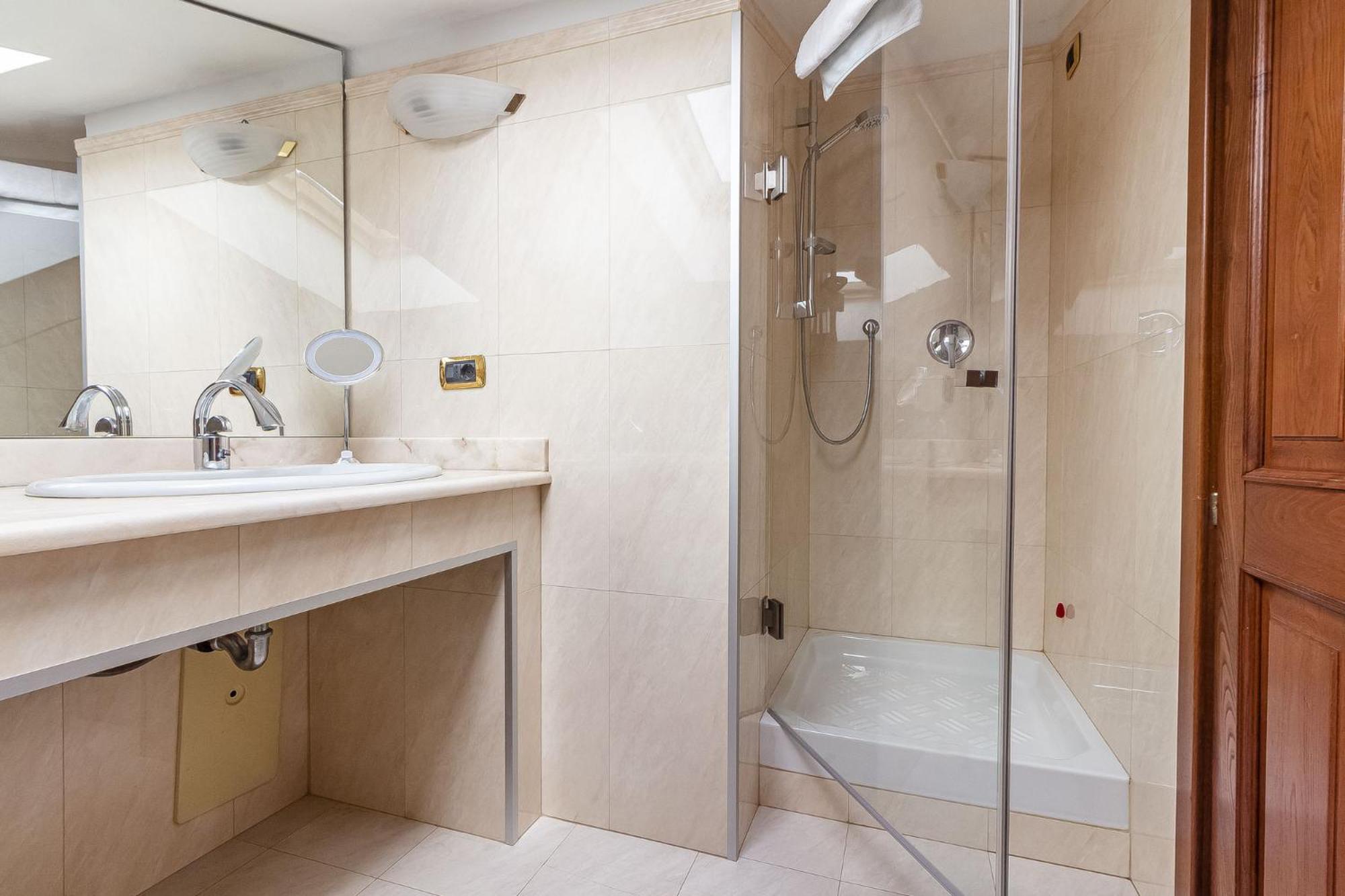 Exclusive Roth Apartments Сассари Экстерьер фото
